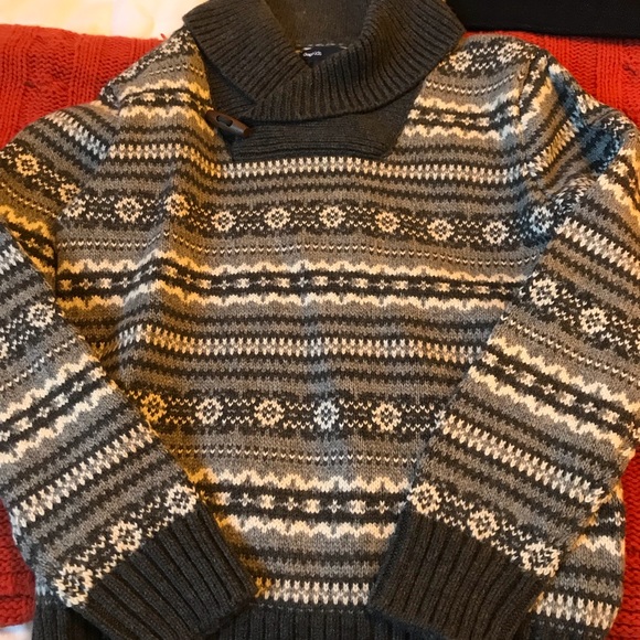 Boys 8 gap sweater - Picture 3 of 5